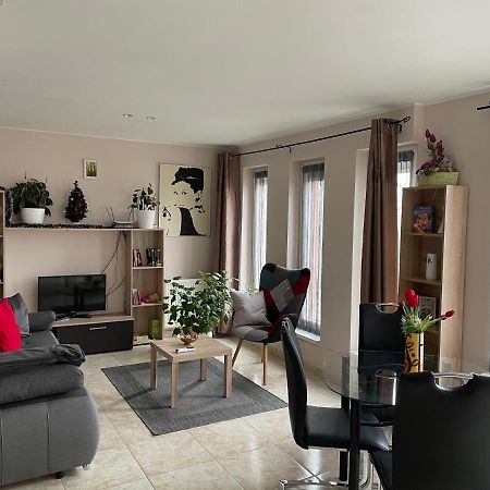 Nyil Apartman Wellnes Debreţin Exterior foto