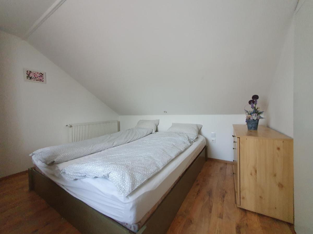 Nyil Apartman Wellnes Debreţin Exterior foto