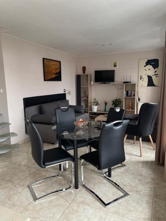 Nyil Apartman Wellnes Debreţin Exterior foto